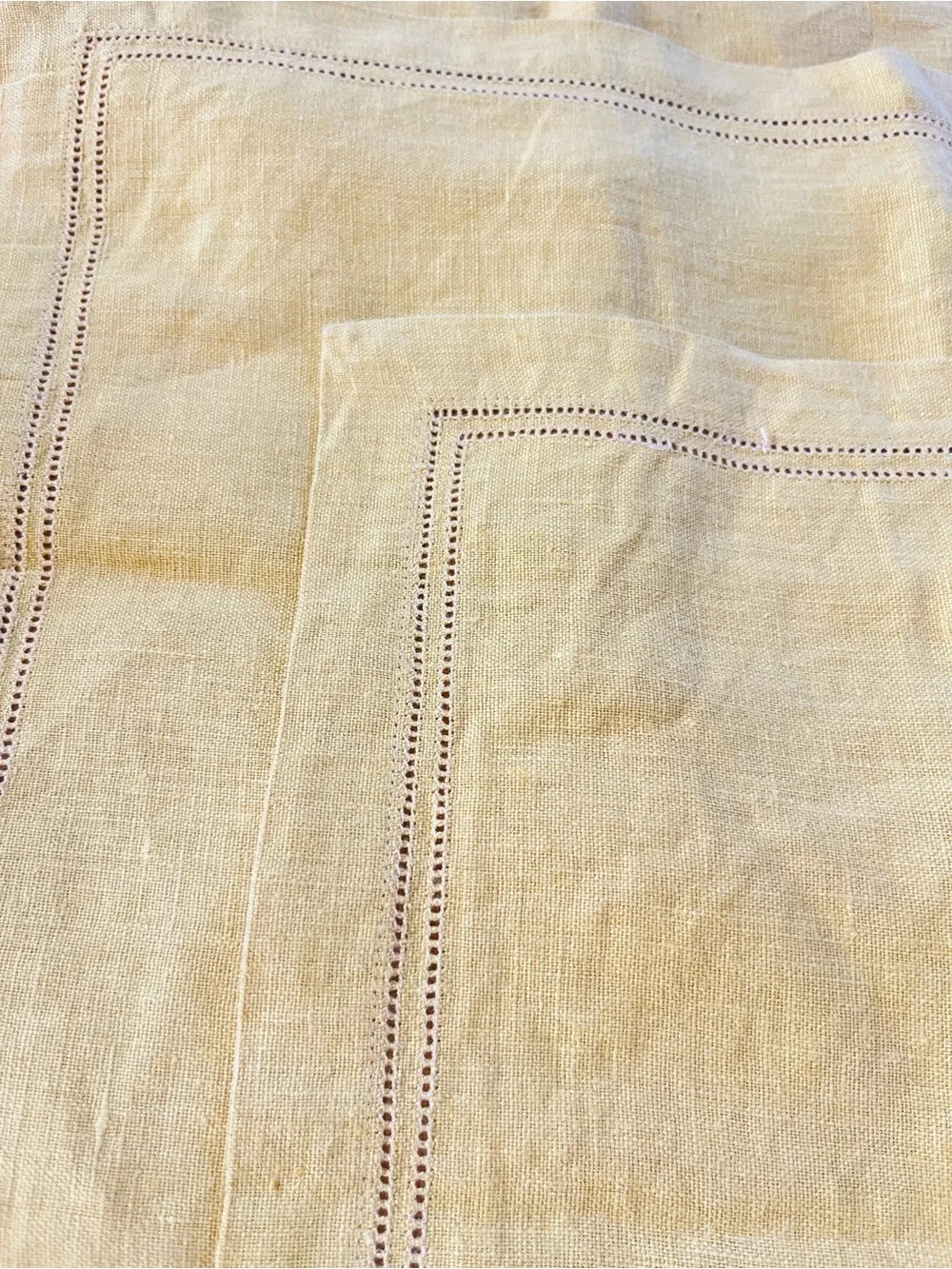William Sonoma 100% linen placemats